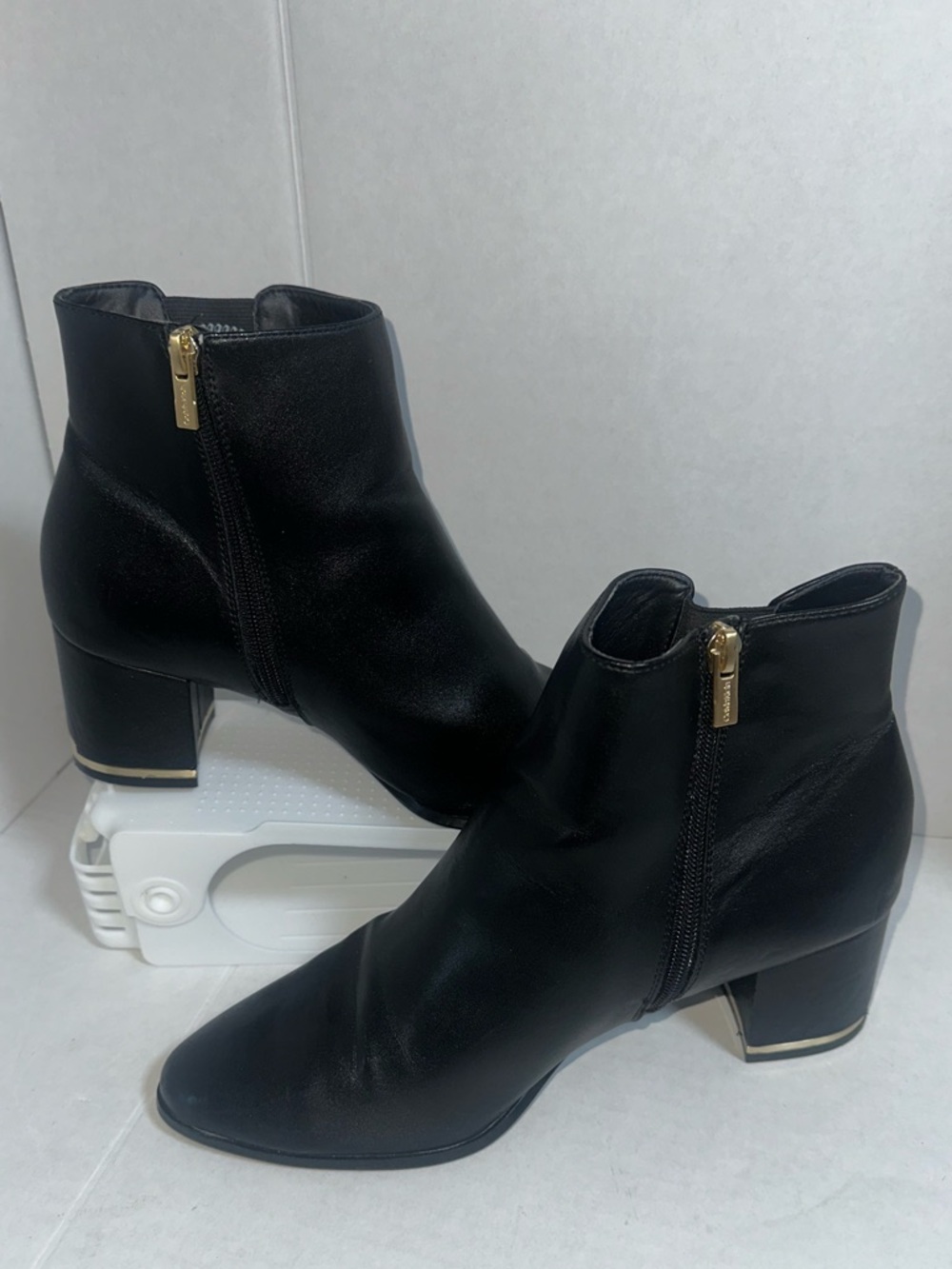 Calvin Klein Fioranna Woman’s Black Ankle Boots Size 10 - Picture 2 of 12